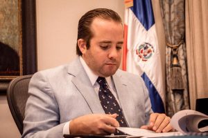 Ministerio Administrativo de la Presidencia presenta ahorros por 263 millones de pesos en primeros tres meses
