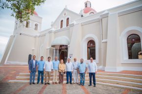 Ministro José Paliza entrega fondos para adecuación del Santo Cerro