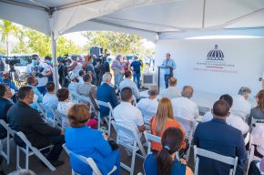 Gobierno entrega desembolso para construcción de parque infantil y multiuso en Santiago