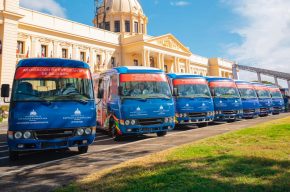 Presidente Abinader Encabeza Entrega 50 modernos autobuses para asociaciones de estudiantes universitarios