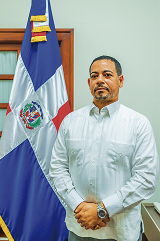 Viceministro Elvis López