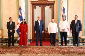 Presidente Abinader juramenta consejo para la Transformación Administrativa y Financiera de la Policía Nacional