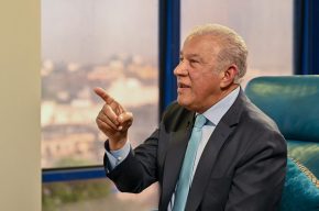 Convocatoria del presidente Abinader a los expresidentes es un aval de la seriedad del tema haitiano, según Andrés Bautista
