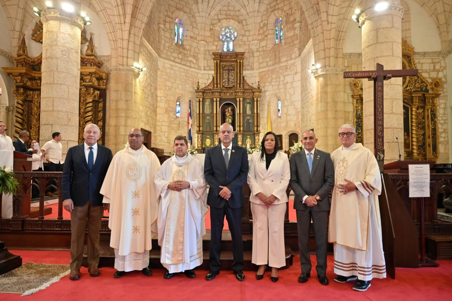 Ministro Bautista participa en conmemoración del trigésimo séptimo aniversario del Consejo Nacional de Drogas
