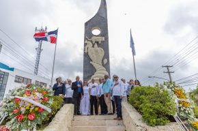 Ministro Bautista al conmemorarse el Día del Agricultor: “Los 365 días del año debe de celebrarse el esfuerzo y sacrificio que hacen día a día los que cultivan la tierra”