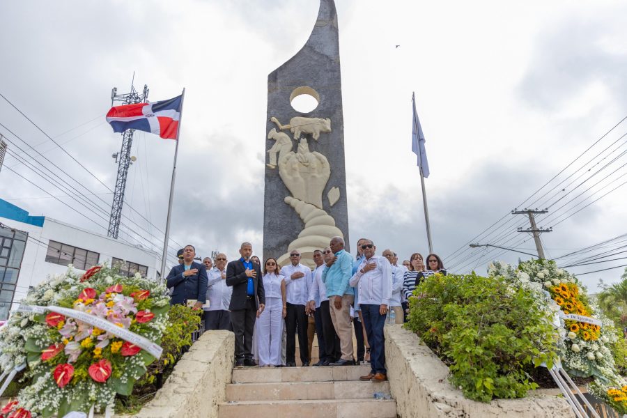 Ministro Bautista al conmemorarse el Día del Agricultor: “Los 365 días del año debe de celebrarse el esfuerzo y sacrificio que hacen día a día los que cultivan la tierra”