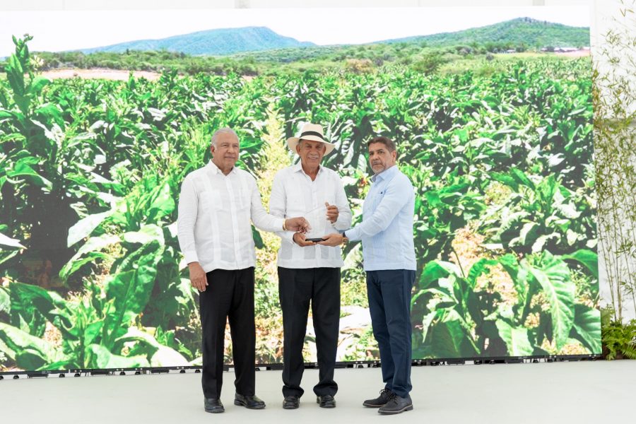 Ministro de Agricultura, Limber Cruz, destaca el firme apoyo del Gobierno a los agricultores dominicanos