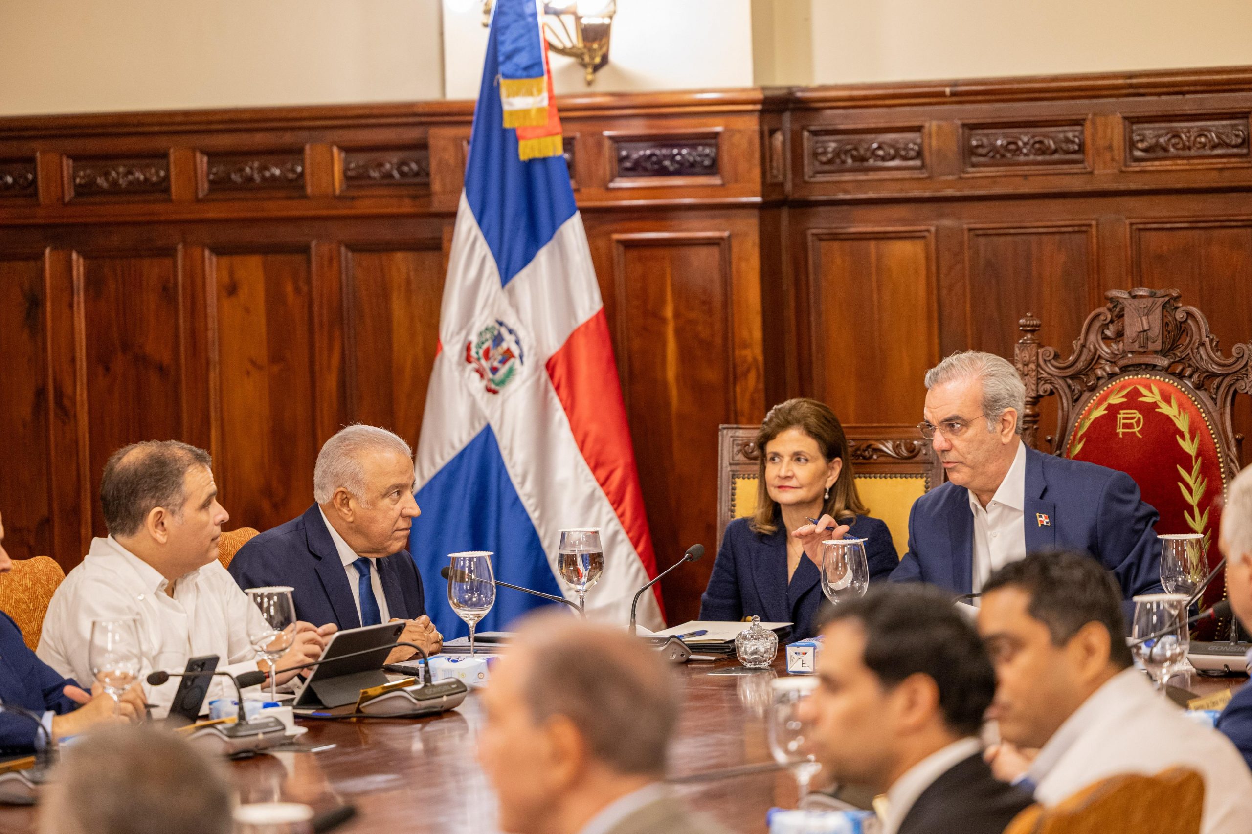 Gobierno celebra 50º Consejo de Ministros: aprueba Política Presupuestaria 2026 y presenta avances de metas priorizadas