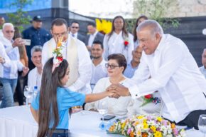 Ministro Bautista destaca como un paso histórico la reincorporación de la materia Moral y Cívica