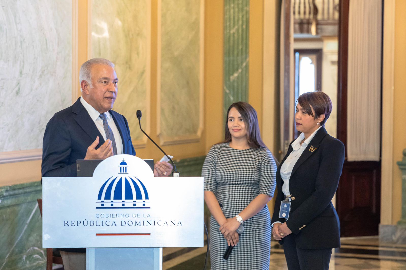 Colaboradores del Ministerio Administrativo reciben capacitación en Identificación, Administración y Mitigación de Riesgos facilitada por Contraloría General