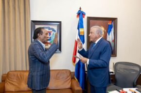 Ministro Bautista juramentó a Zorrilla Ozuna como director de Desarrollo Fronterizo