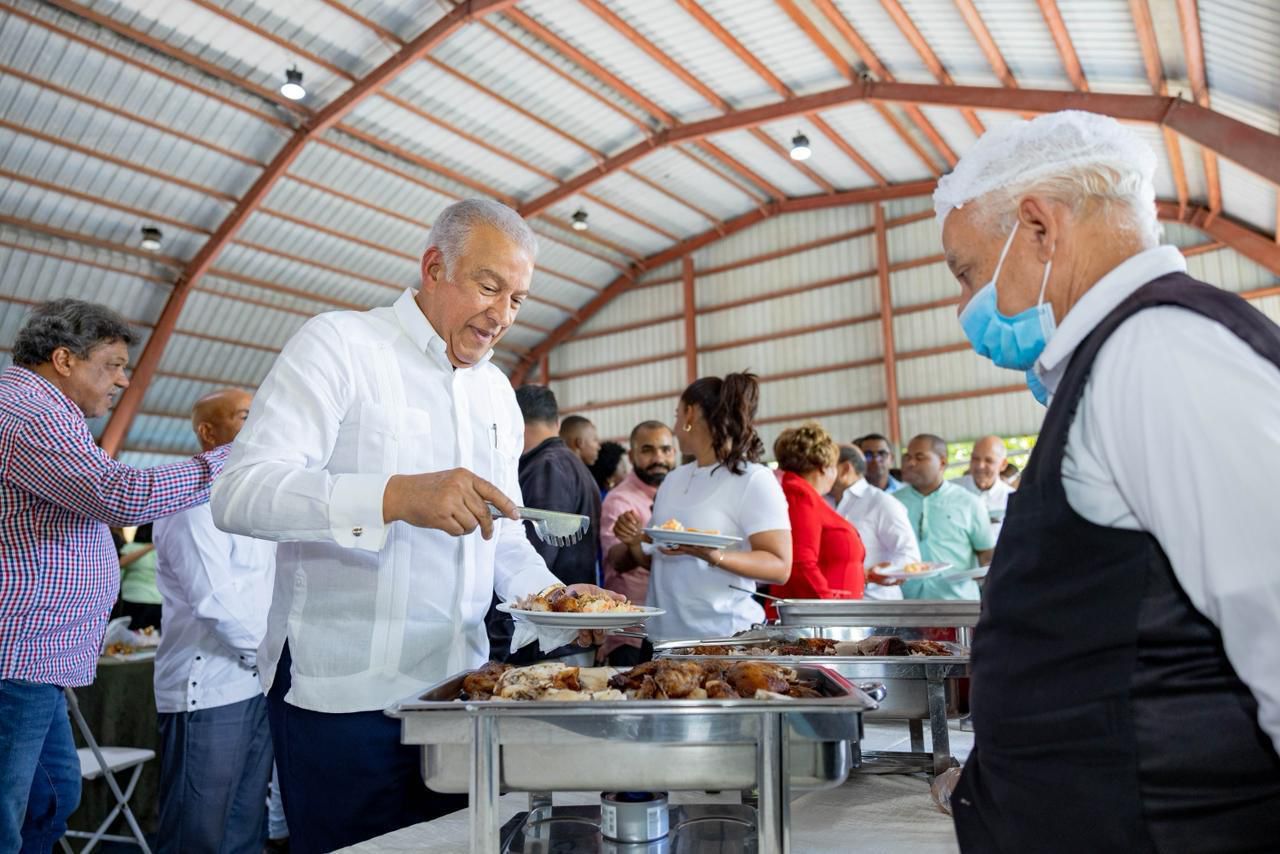 Ministro administrativo augura un 2026 positivo y esperanzador para el pueblo dominicano