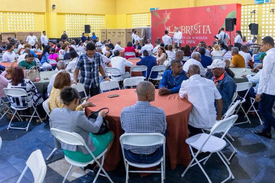 Ministro Bautista exhorta a monteplateños a ser prudentes en carreteras para evitar accidentes de tránsito en esta Navidad