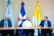 Gobierno se reúne con...