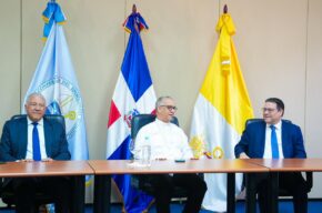 Gobierno se reúne con representantes del Episcopado para socializar sobre medidas para contrarrestar efectos de la crisis global