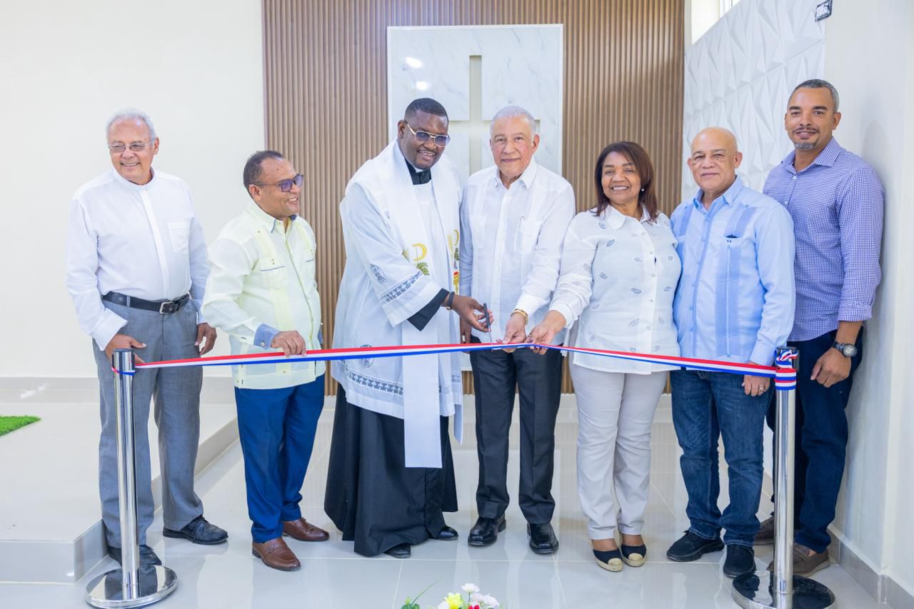 Ministro Bautista encabeza inauguración de capilla en distrito municipal Las Maguanas Hato Nuevo, San Juan