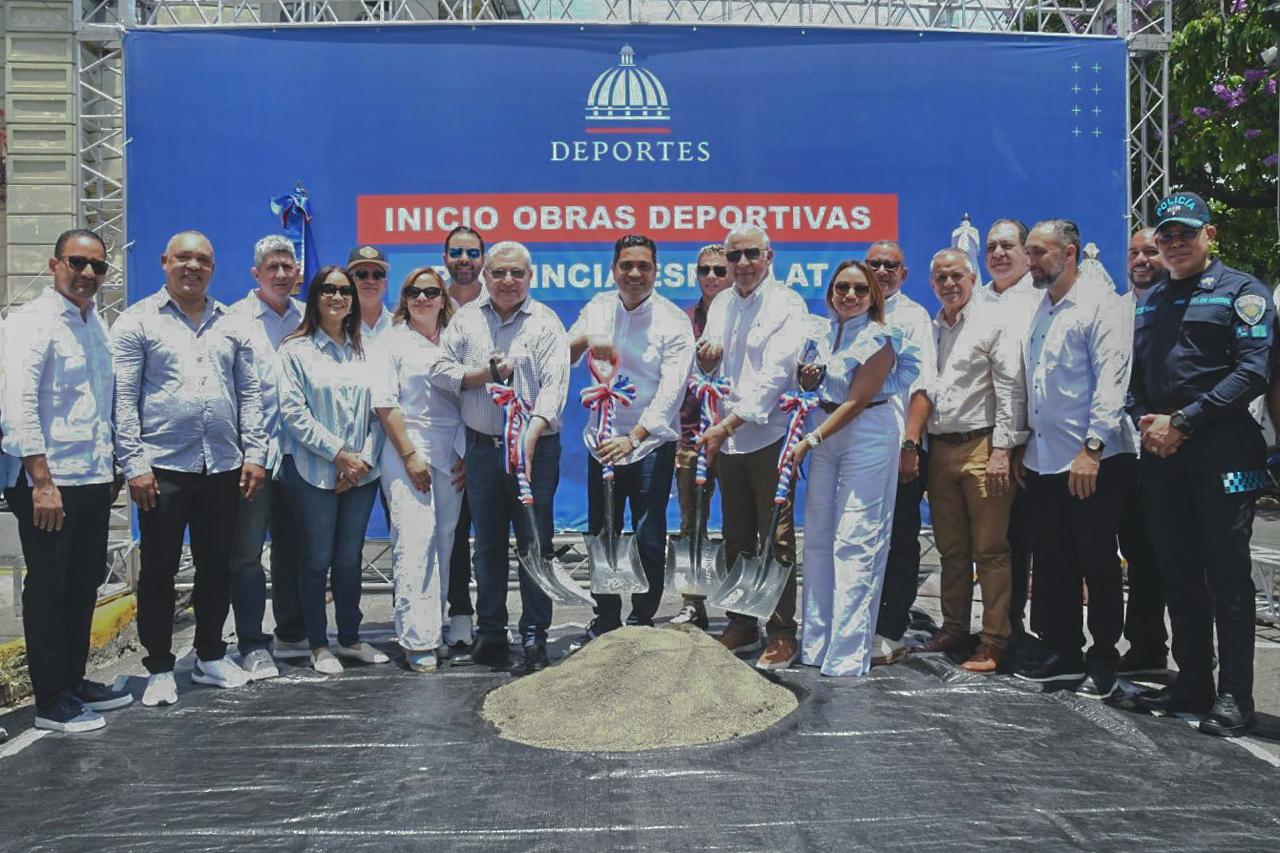 Ministros Kelvin Cruz y Andrés Bautista anuncian obras deportivas en Espaillat con una inversión de RD$415 millones