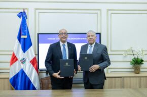 Cientos de jóvenes del Cibao y el norte serán beneficiados con becas en la UAFAM tras convenio con el MAPRE