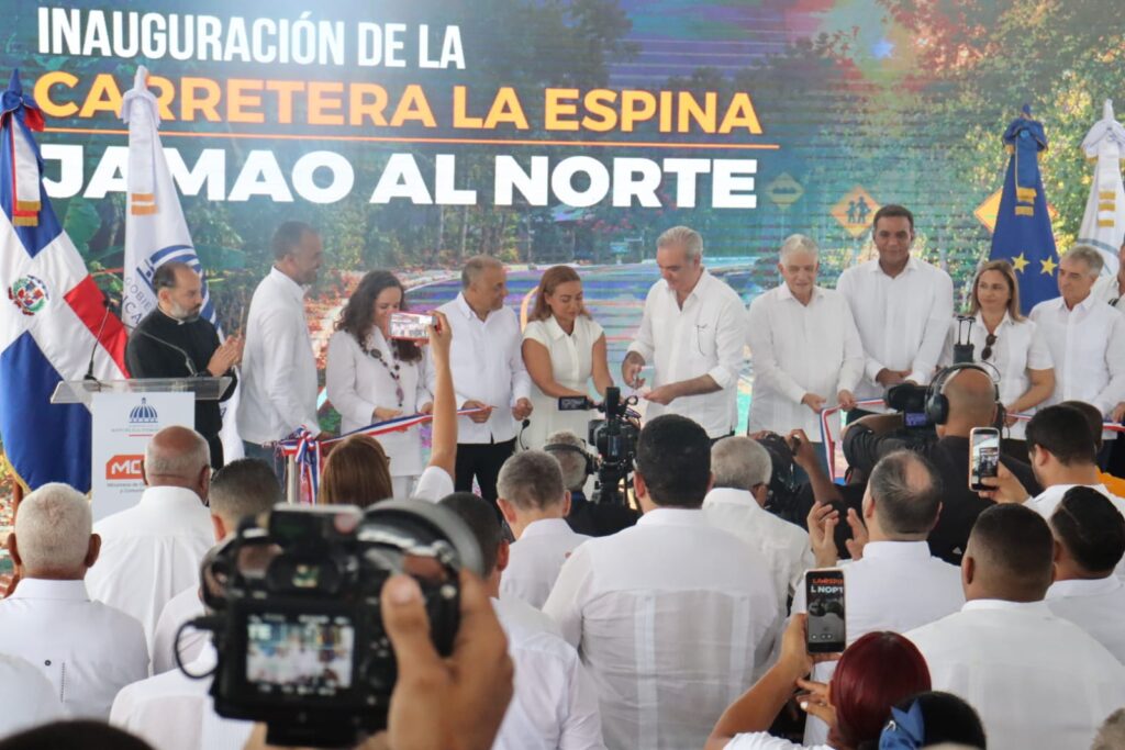Inauguran carretera